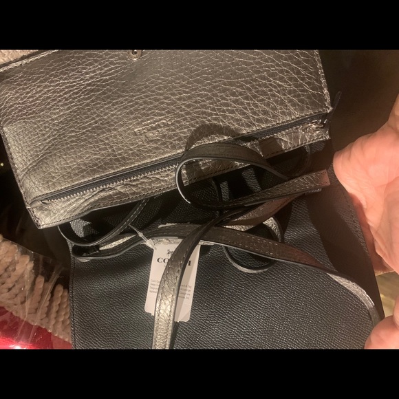 Coach wallet/crossbody - Picture 5 of 6
